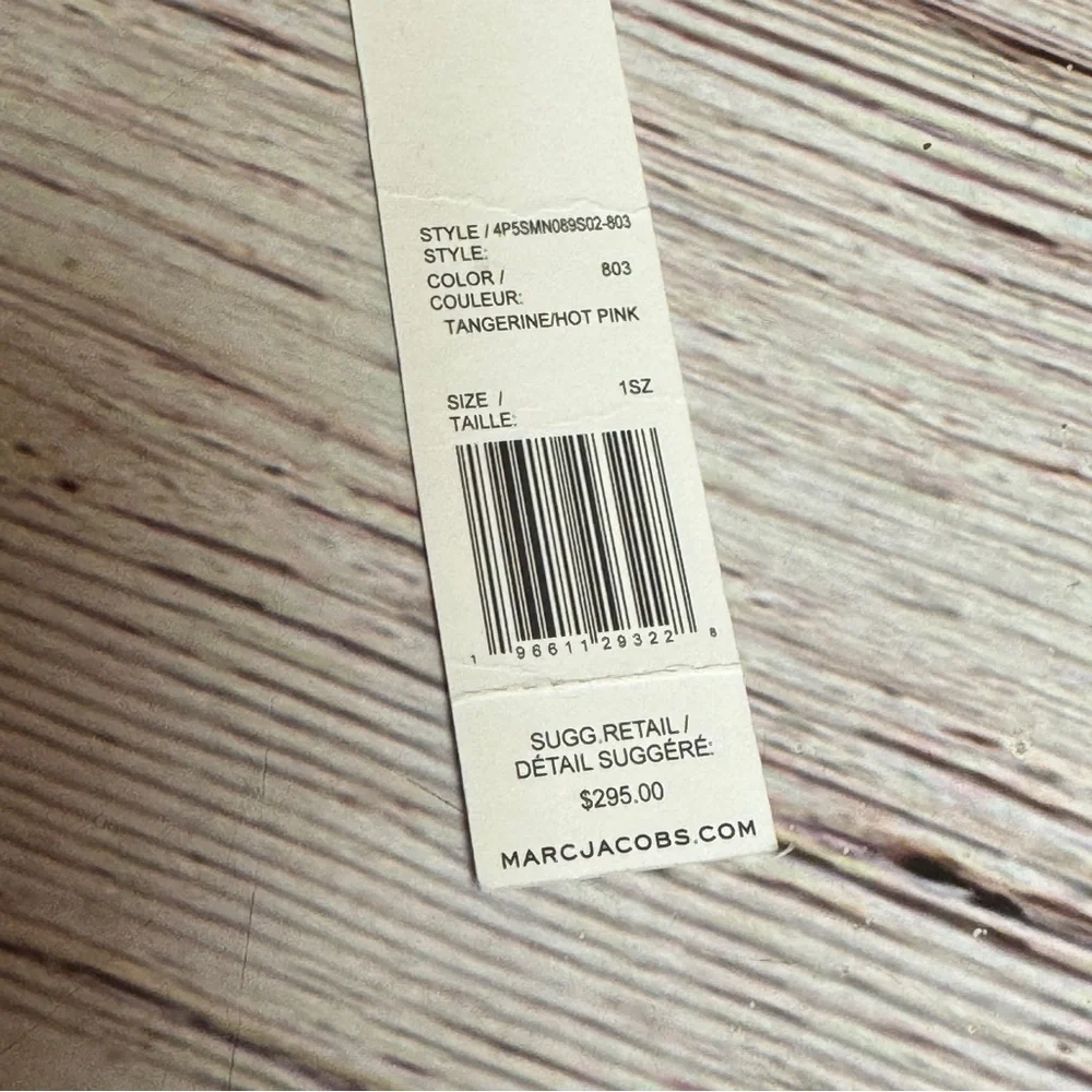 Marc Jacobs 3D Vitamin Pill Crossbody w/ Matching Keychain - Tangerine/Hot Pink - Picture 7 of 11